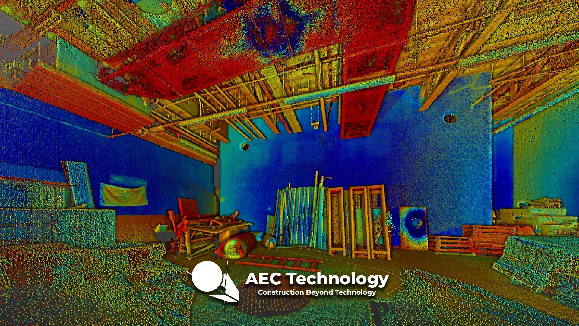 nube de puntos escaneada en 3D con materiales de construcción, equipos y vigas vistas en el techo. La señalización de Cuidado con el Perro añade un toque local. Logotipo de AEC Technology Construction Beyond Technology en la parte inferior.